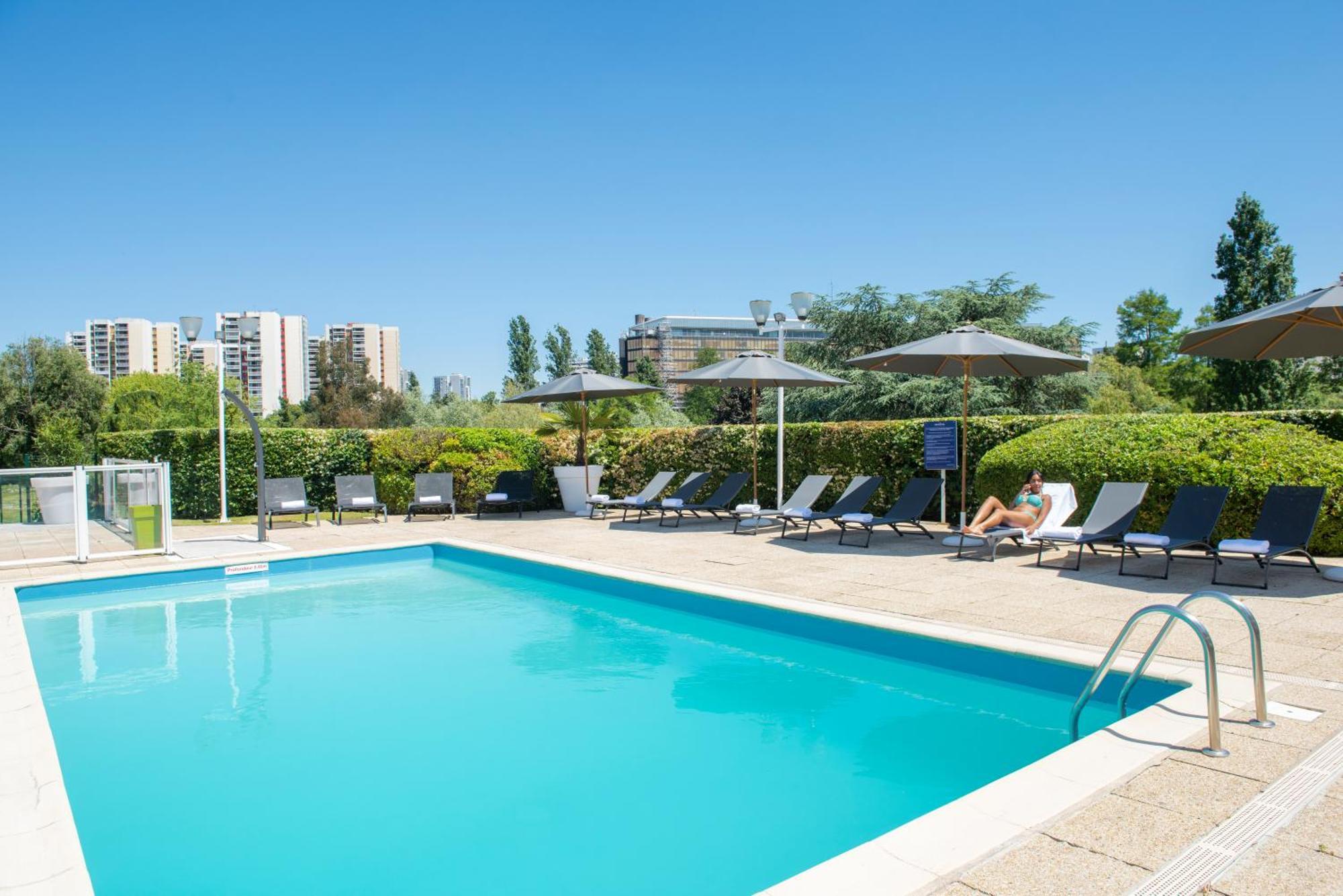 Novotel Paris Creteil Le Lac Exteriör bild